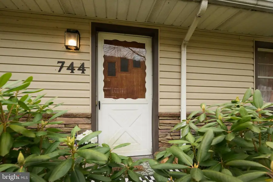 744 Runville Rd, Bellefonte, PA 16823 - Image #2