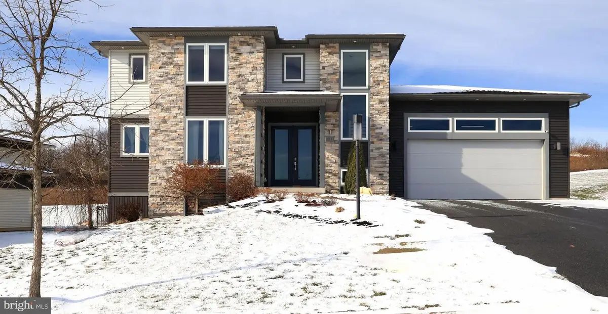 311 Derek Dr, Boalsburg, PA 16827 - Image #1