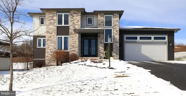 311 Derek Dr, BOALSBURG, PA 16827