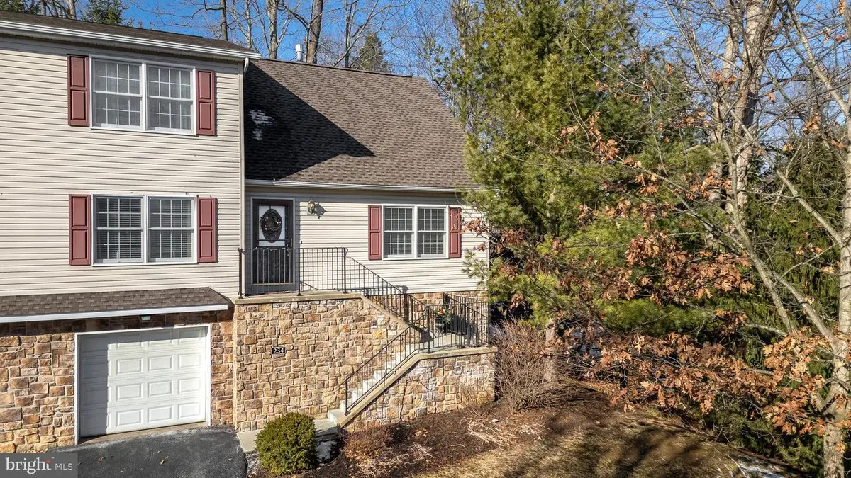234 Amblewood Way, State College, PA 16803 - Image #1