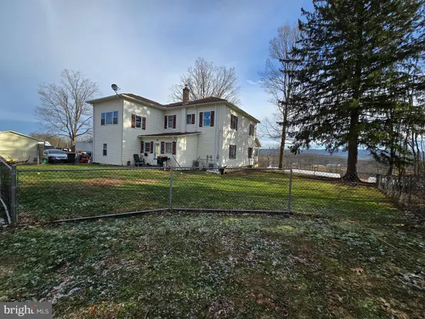 254 E Main St, MILLHEIM, PA 16854