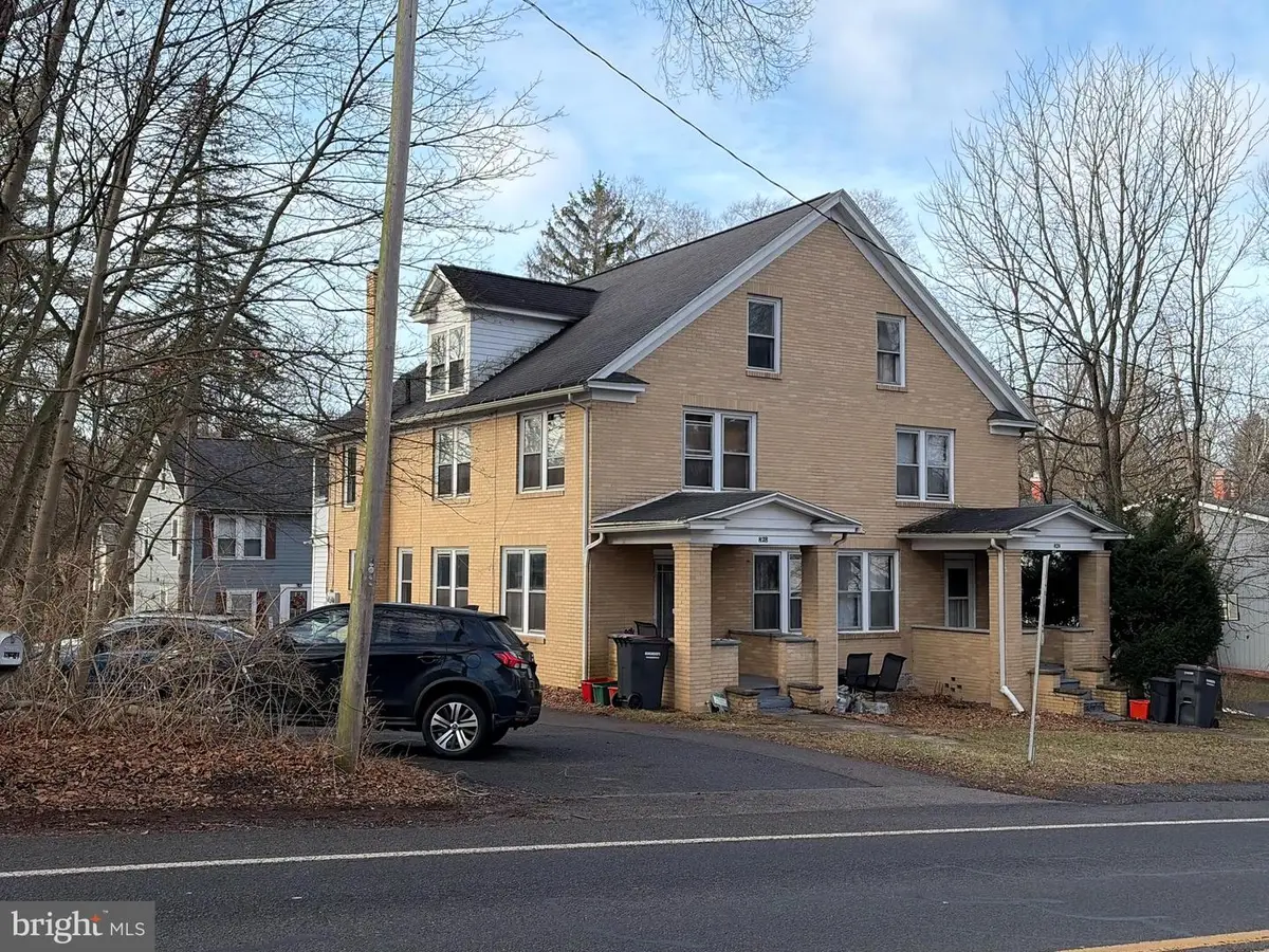 824-832 Elmwood St, State College, PA 16801 - Image #1
