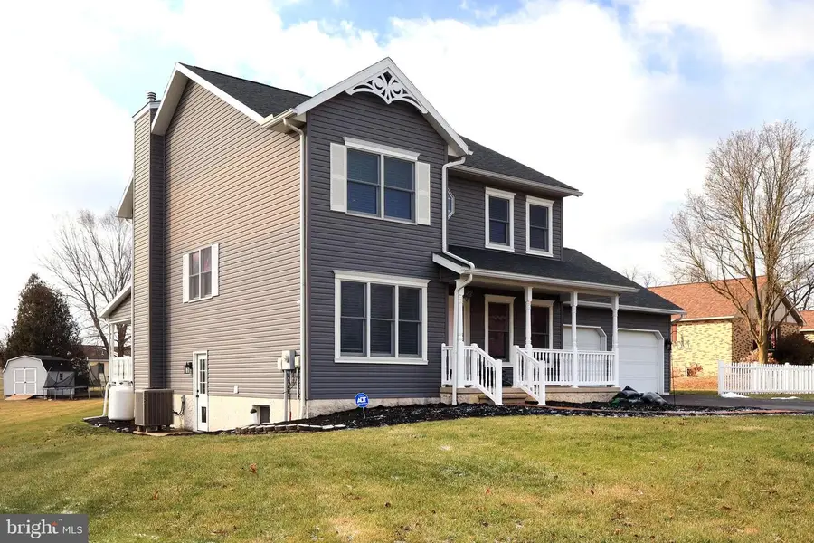 1020 W Springfield Dr, Bellefonte, PA 16823 - Image #2