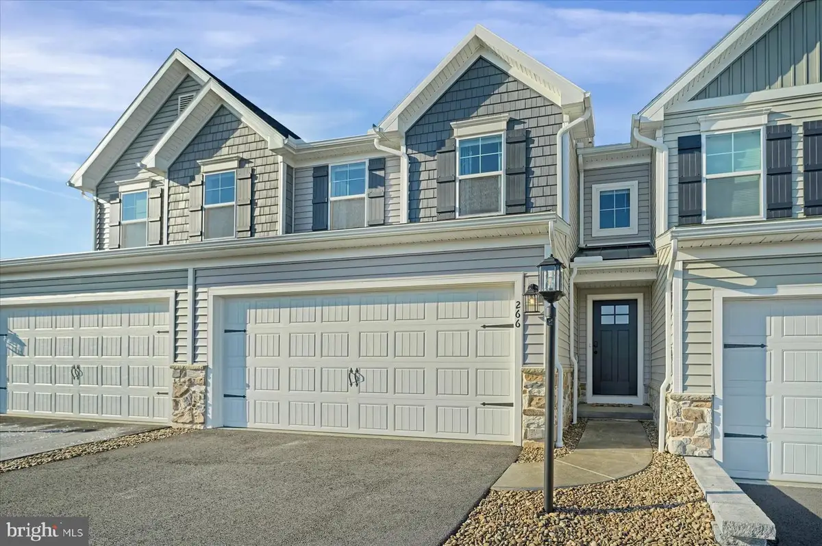 266 Magnolia Ln, State College, PA 16803 - Image #1