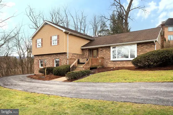 1359 Sandpiper Dr, STATE COLLEGE, PA 16801