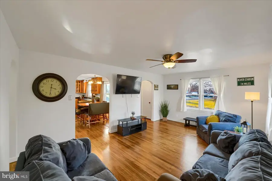 147 Sunset Ave, Pleasant Gap, PA 16823 - #3