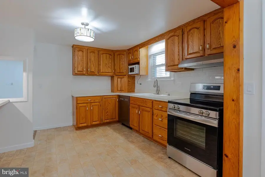 515 N 11th St, Philipsburg, PA 16866 - #3