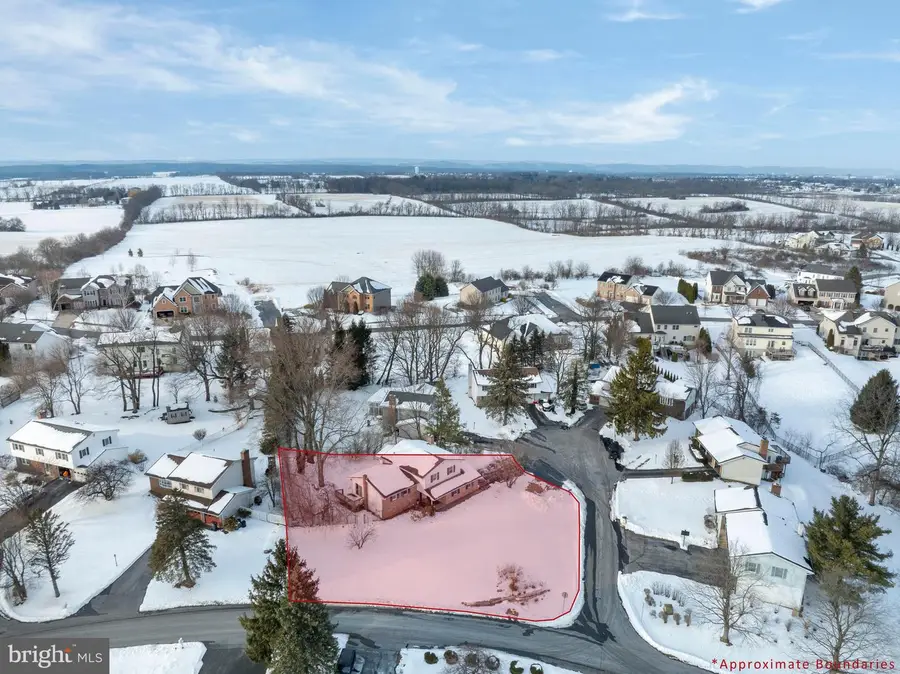 341 Koebner Cir, State College, PA 16801 - #3