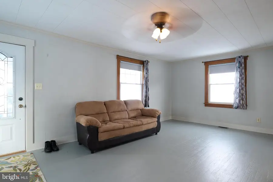 127 E Aaron Sq, Aaronsburg, PA 16820 - #3