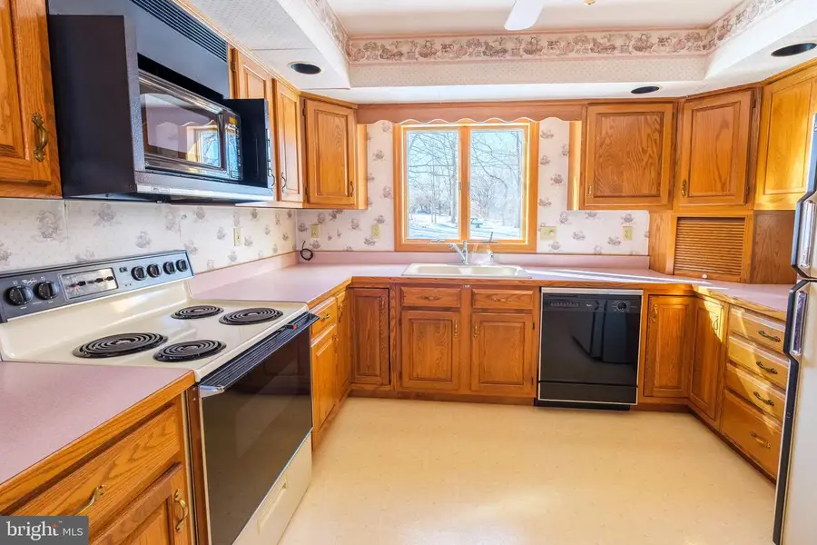 106 Jasper Ct, Bellefonte, PA 16823 - #3