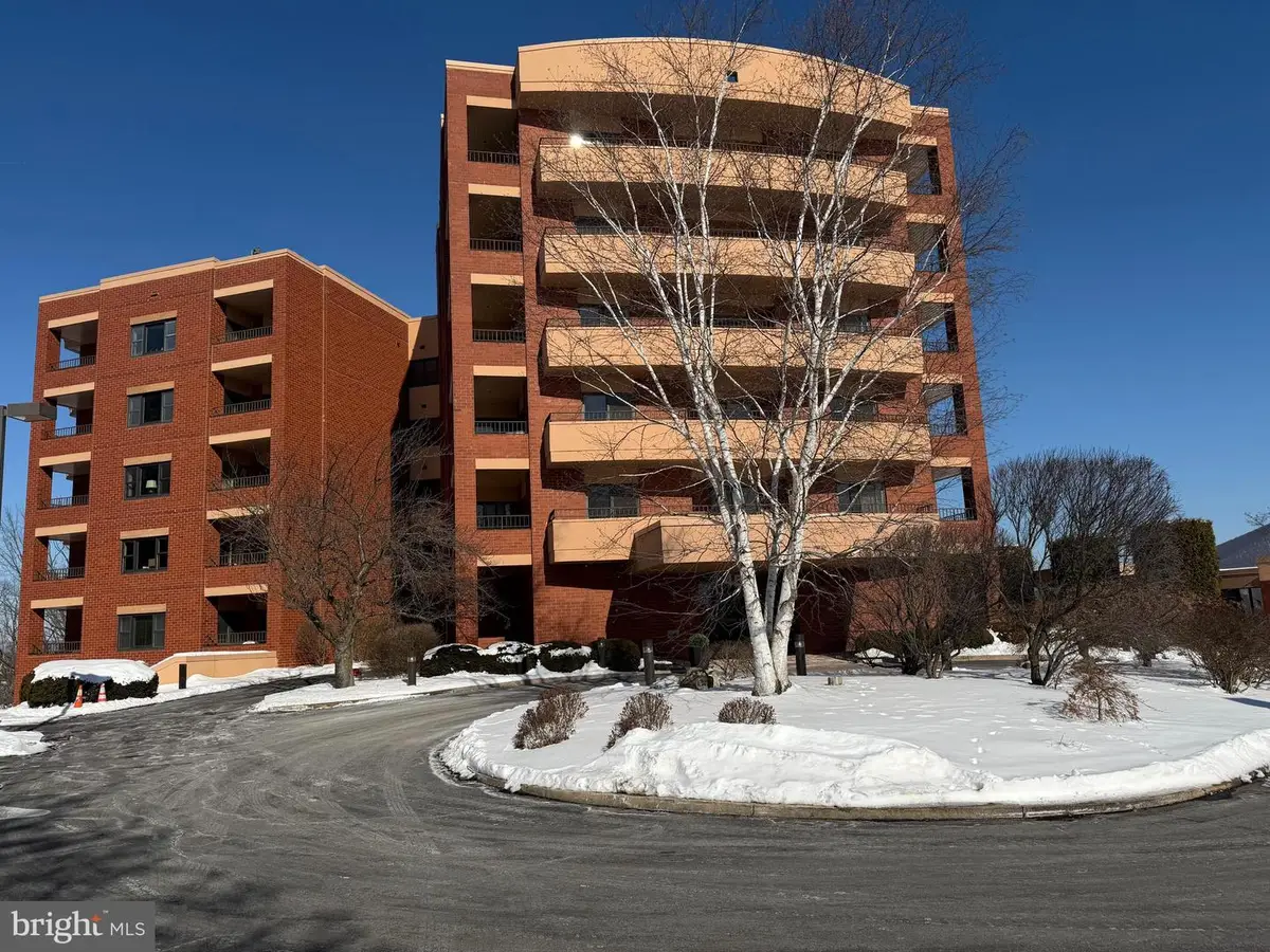 455 Windmere Dr #llc, State College, PA 16801 - Image #1