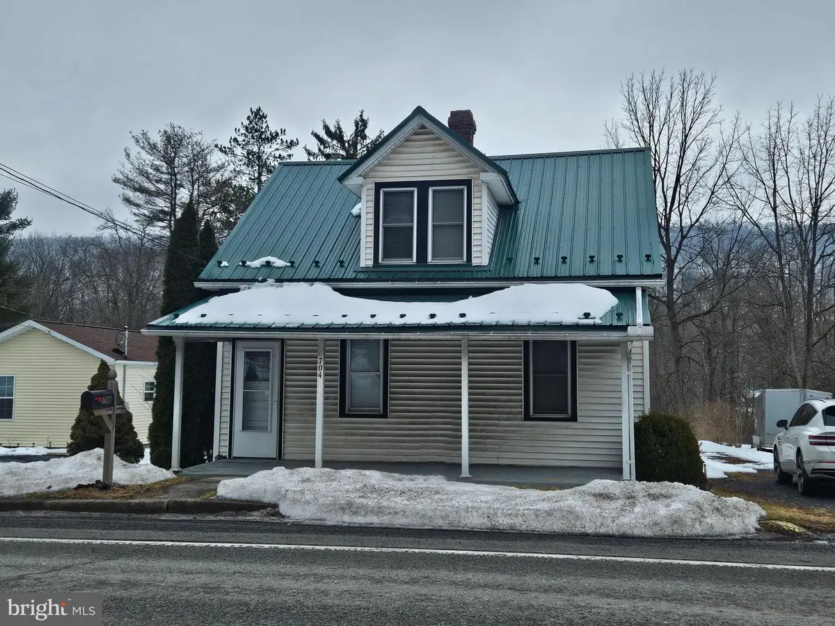 708 Plank Rd E, Port Matilda, PA 16870 - #1