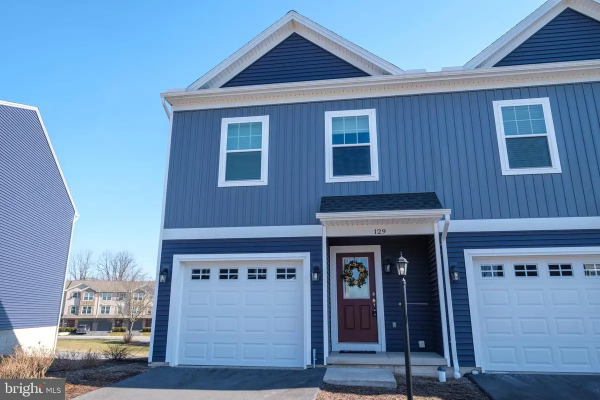 129 Highpoint Park Dr, Bellefonte, PA 16823 - #1