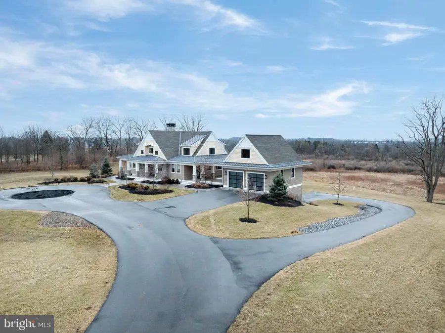 373 W Crestview Ave, Boalsburg, PA 16827 - #3