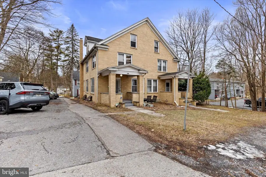 824 Elmwood St, State College, PA 16801 - #3