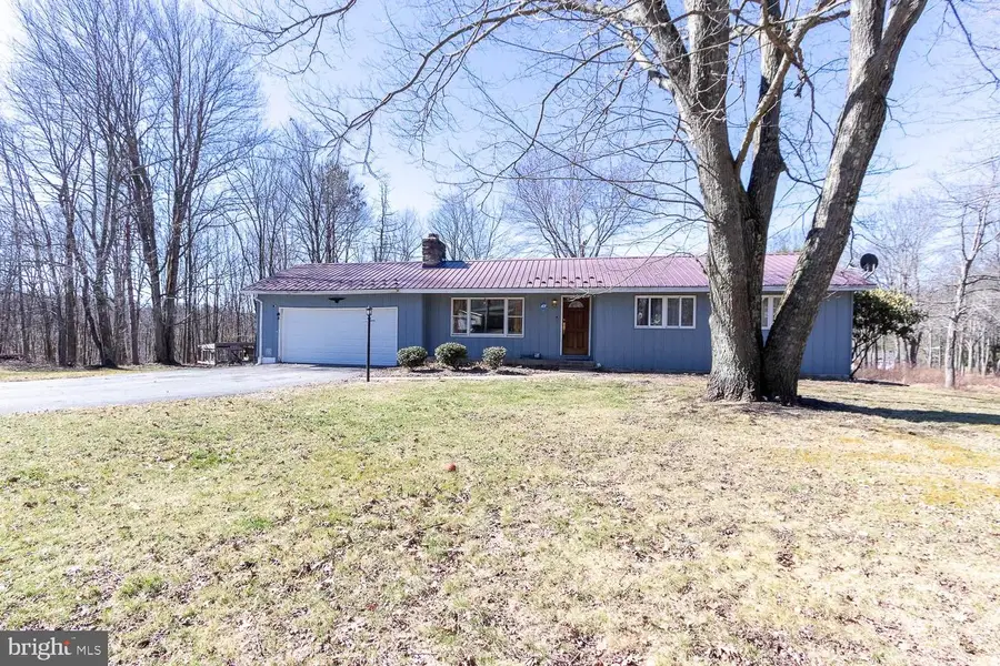 144 Terry St, Philipsburg, PA 16866 - #2