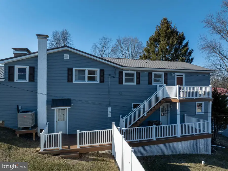 124 West St, Pleasant Gap, PA 16823 - #2