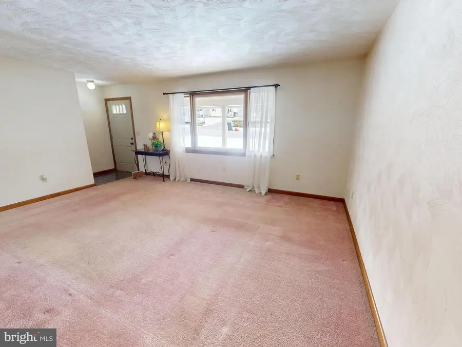 329 E Beaver St, Bellefonte, PA 16823 - #2