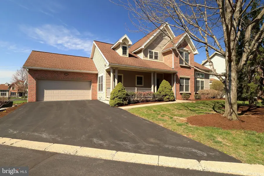 102 Abbott Ln, State College, PA 16801 - #3