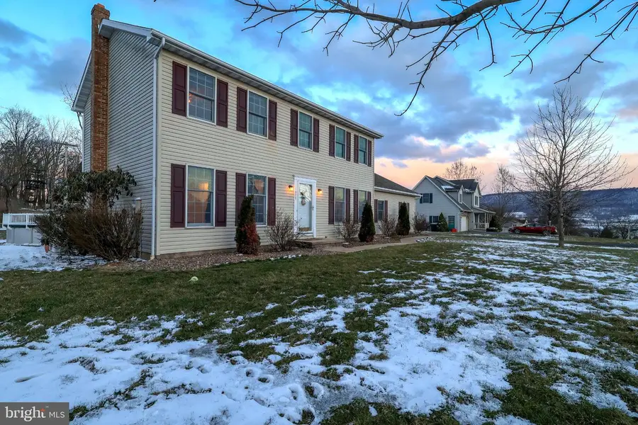 1039 E Springfield Dr, Bellefonte, PA 16823 - #3
