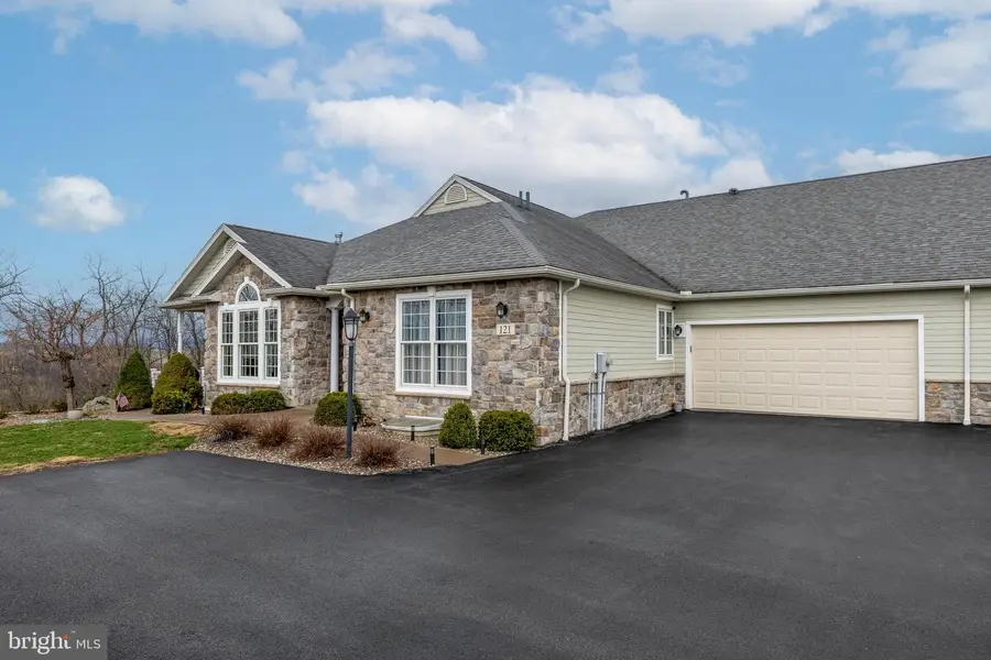 121 Midway Dr, Bellefonte, PA 16823 - #2