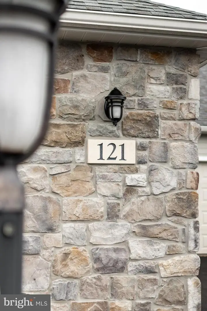 121 Midway Dr, Bellefonte, PA 16823 - #3