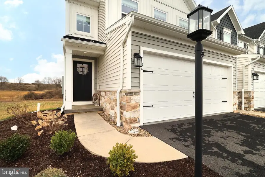 154 Magnolia Ln, State College, PA 16803 - #3