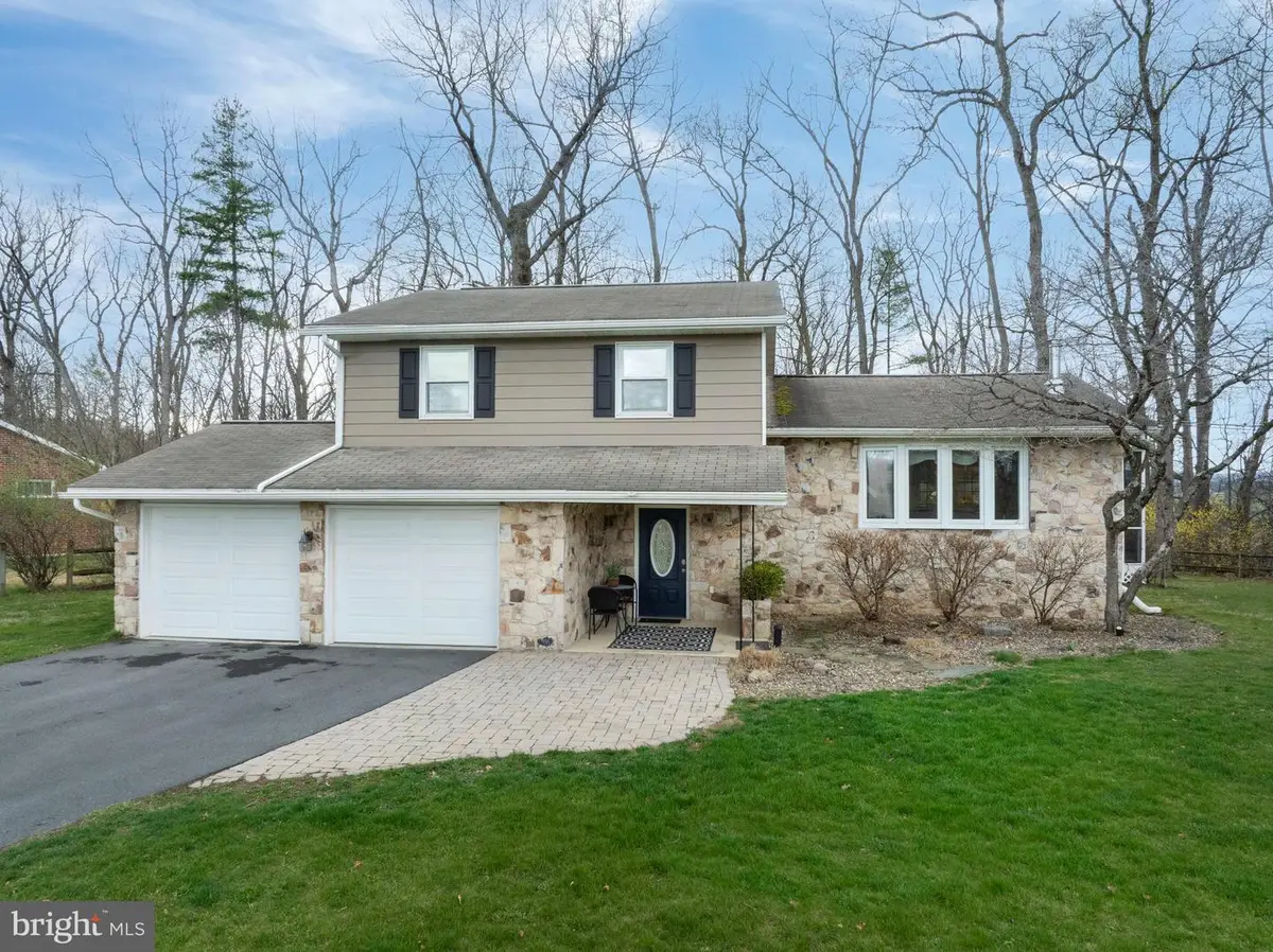 1341 Oak Ridge Ave, State College, PA 16801 - #1