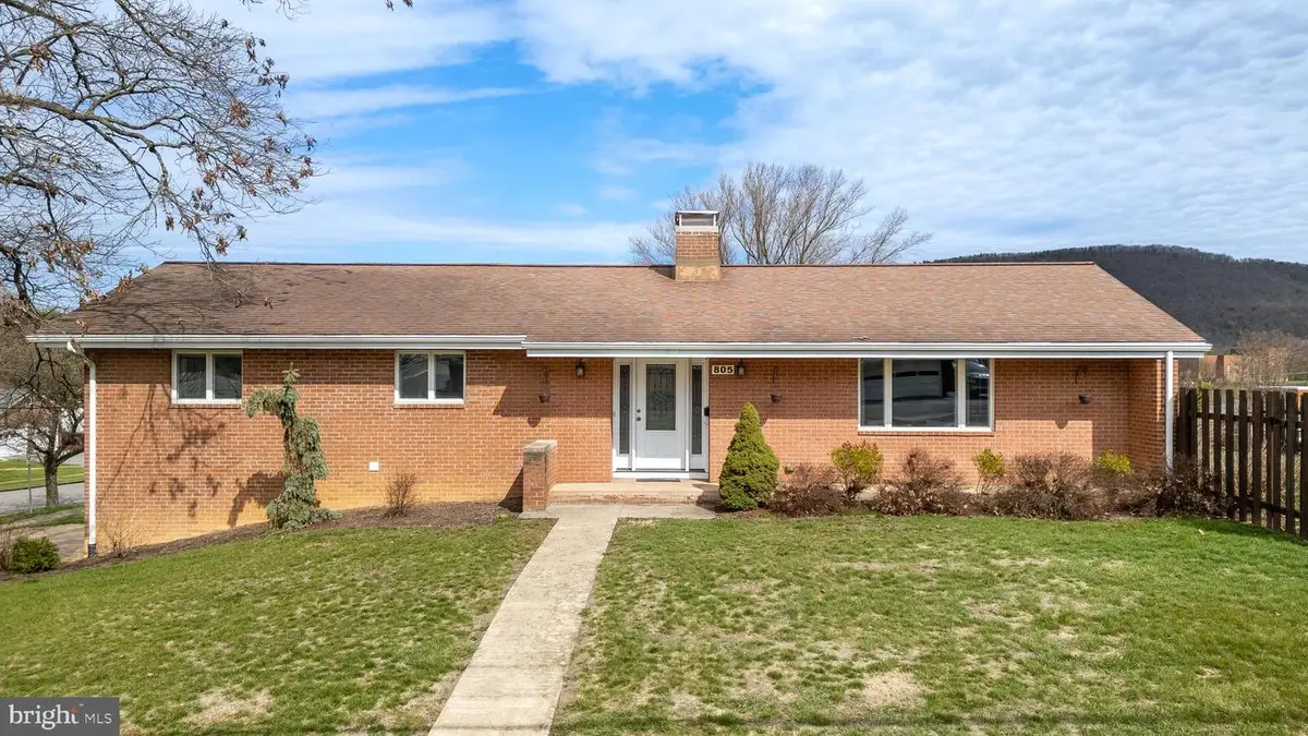 805 E High St, Bellefonte, PA 16823 - #1