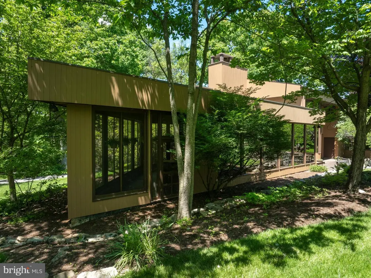 602 Windmill Rd, Boalsburg, PA 16827 - #1