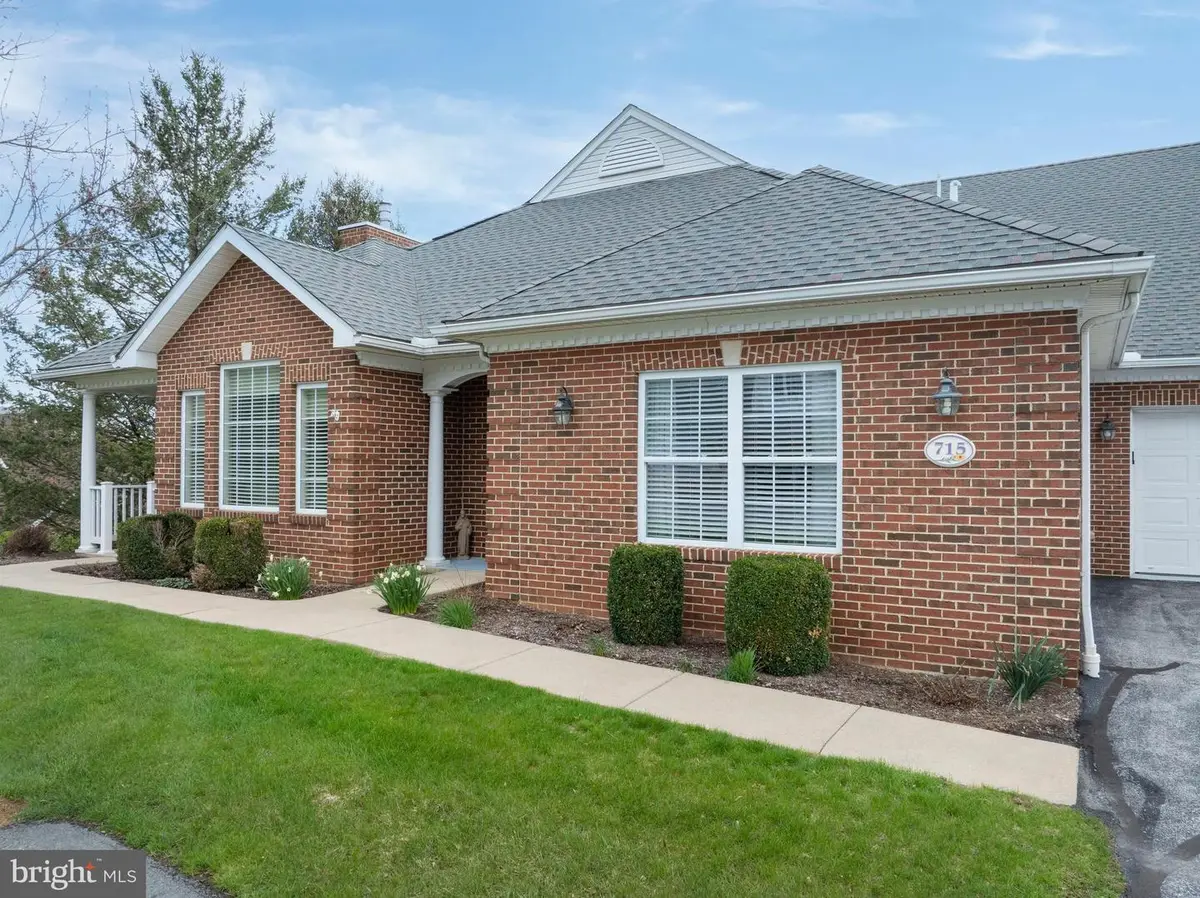 3291 Shellers Bnd #715, State College, PA 16801 - #1