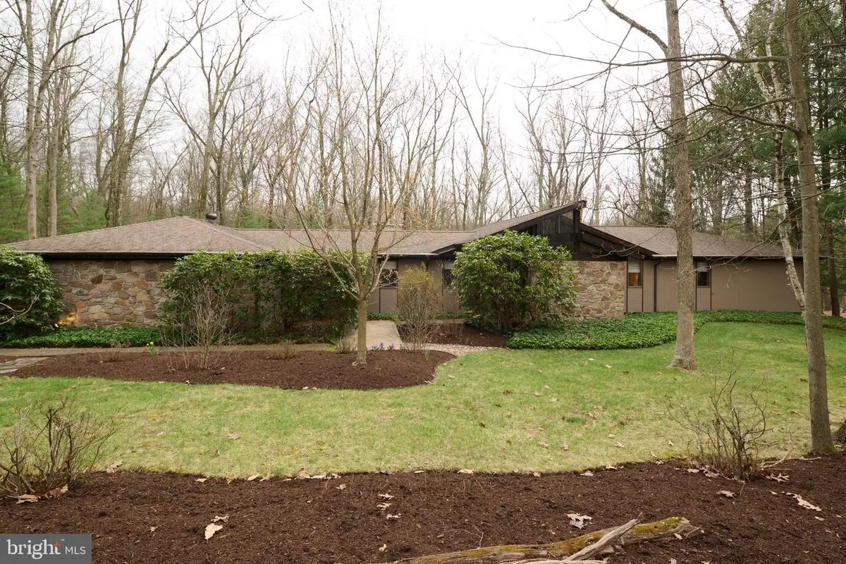 576 E Shadow Ln, State College, PA 16803 - #1