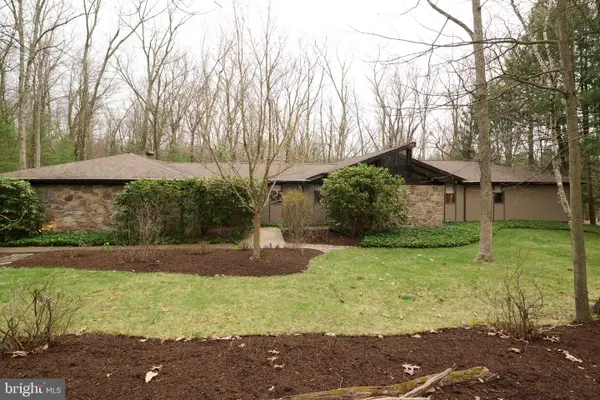 576 E Shadow Ln, STATE COLLEGE, PA 16803