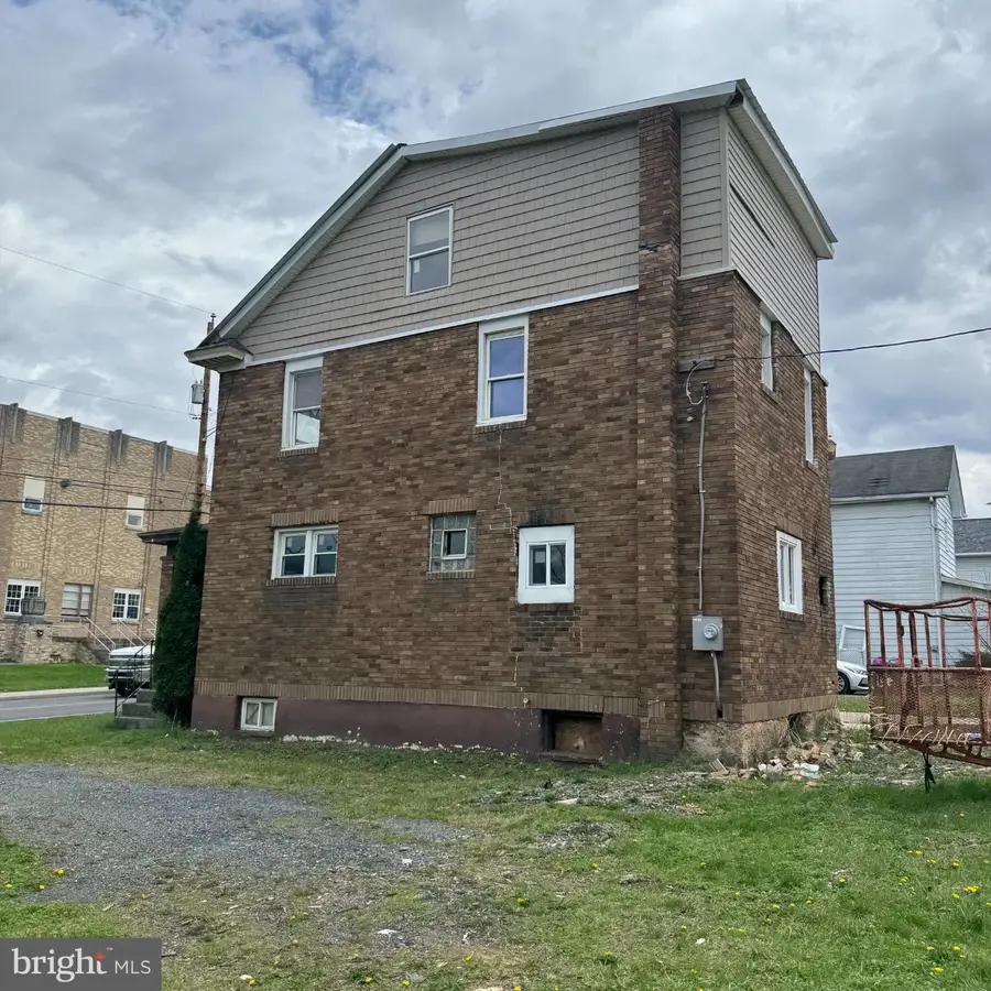 115 N 9th St, Philipsburg, PA 16866 - #3