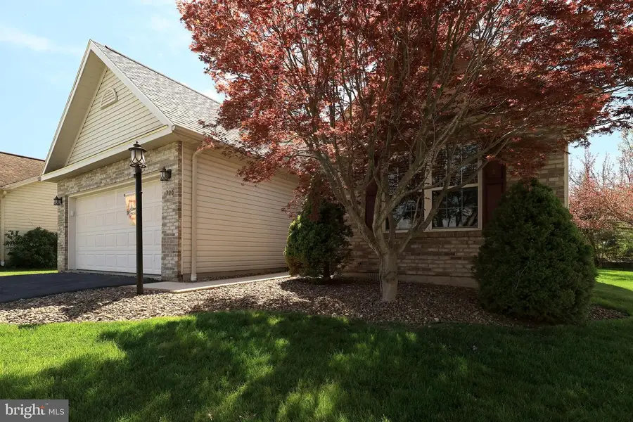 796 Tanager Dr, State College, PA 16803 - #2