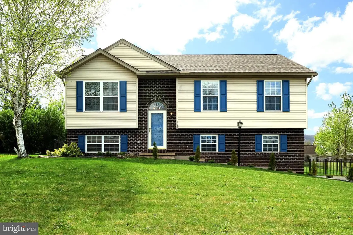 133 Steeplechase Dr, Pleasant Gap, PA 16823 - #1