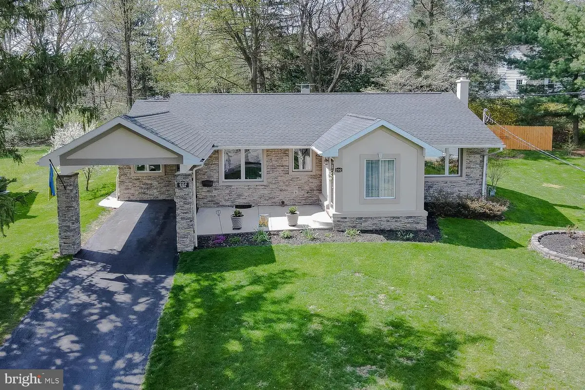 222 Fry Dr, State College, PA 16801 - #1