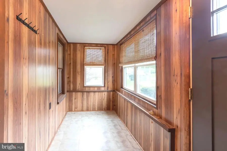 516 Walnut St, Philipsburg, PA 16866 - #3