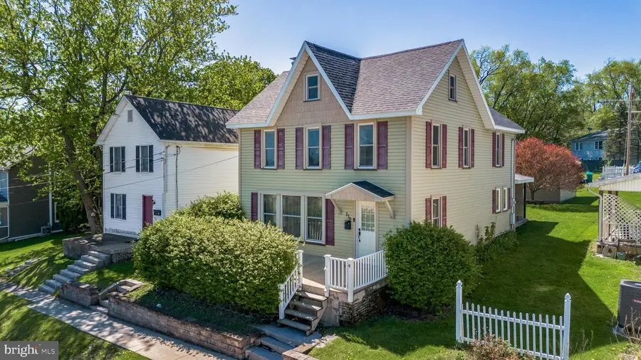 730 W Water St, Bellefonte, PA 16823 - #2