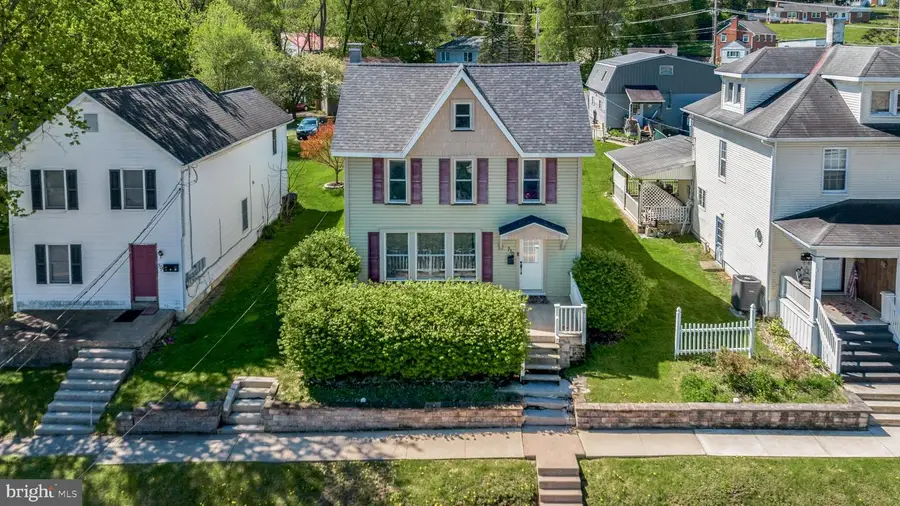 730 W Water St, Bellefonte, PA 16823 - #3