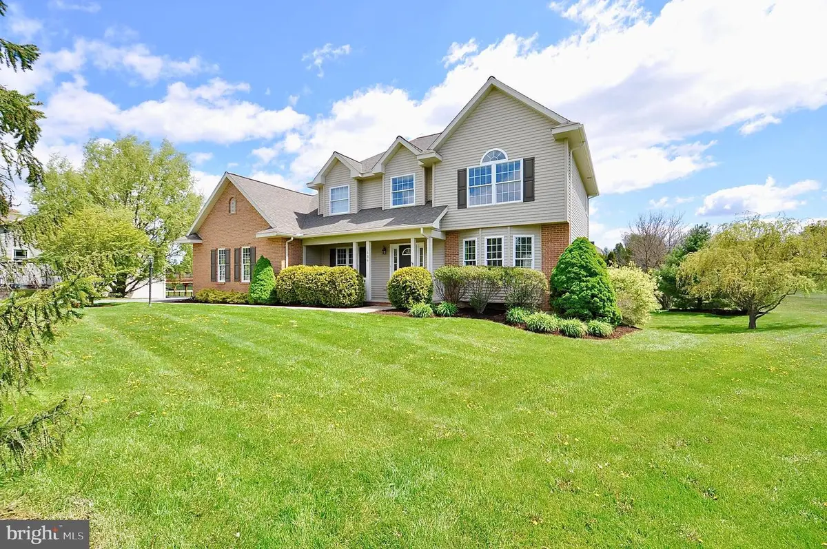 136 Ashford Manor Dr, Centre Hall, PA 16828 - #1