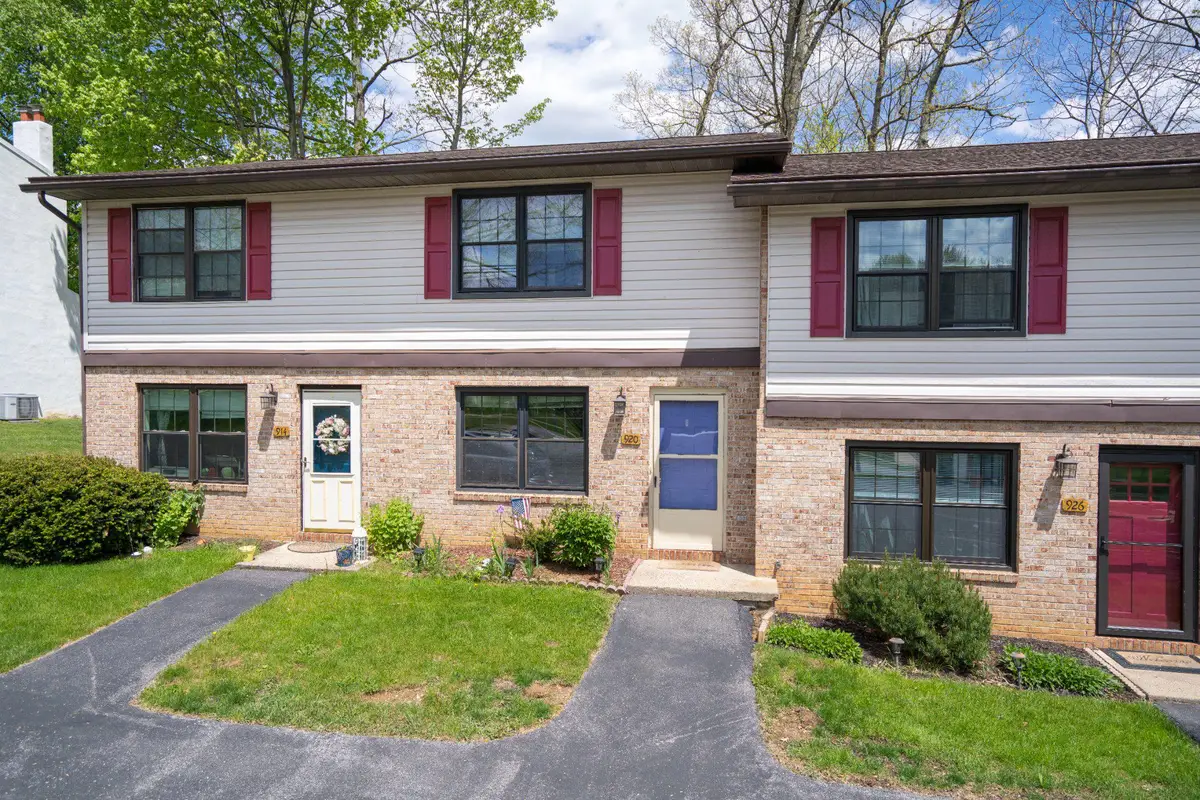 920 Galen Dr, State College, PA 16803 - #1