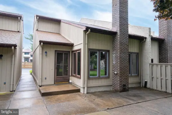 834 W Aaron Dr, STATE COLLEGE, PA 16803