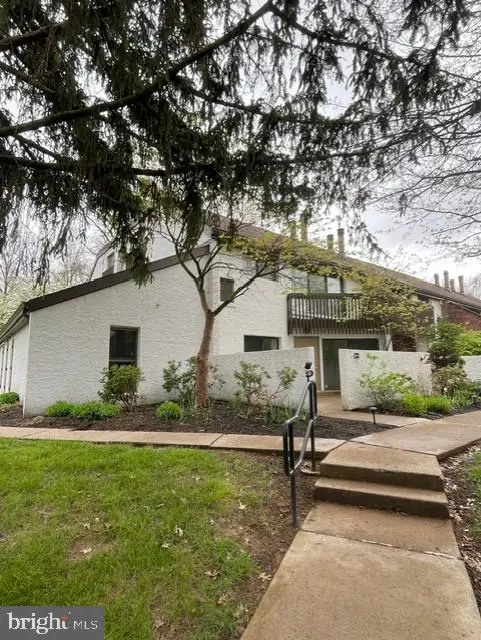803 Stratford Dr #9, STATE COLLEGE, PA 16801