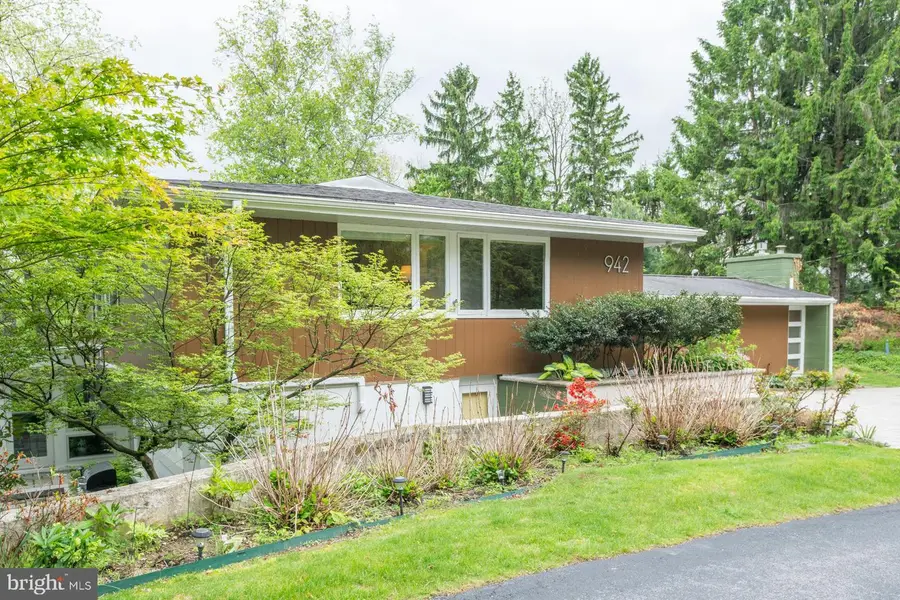 942 Robin Rd, State College, PA 16801 - #2