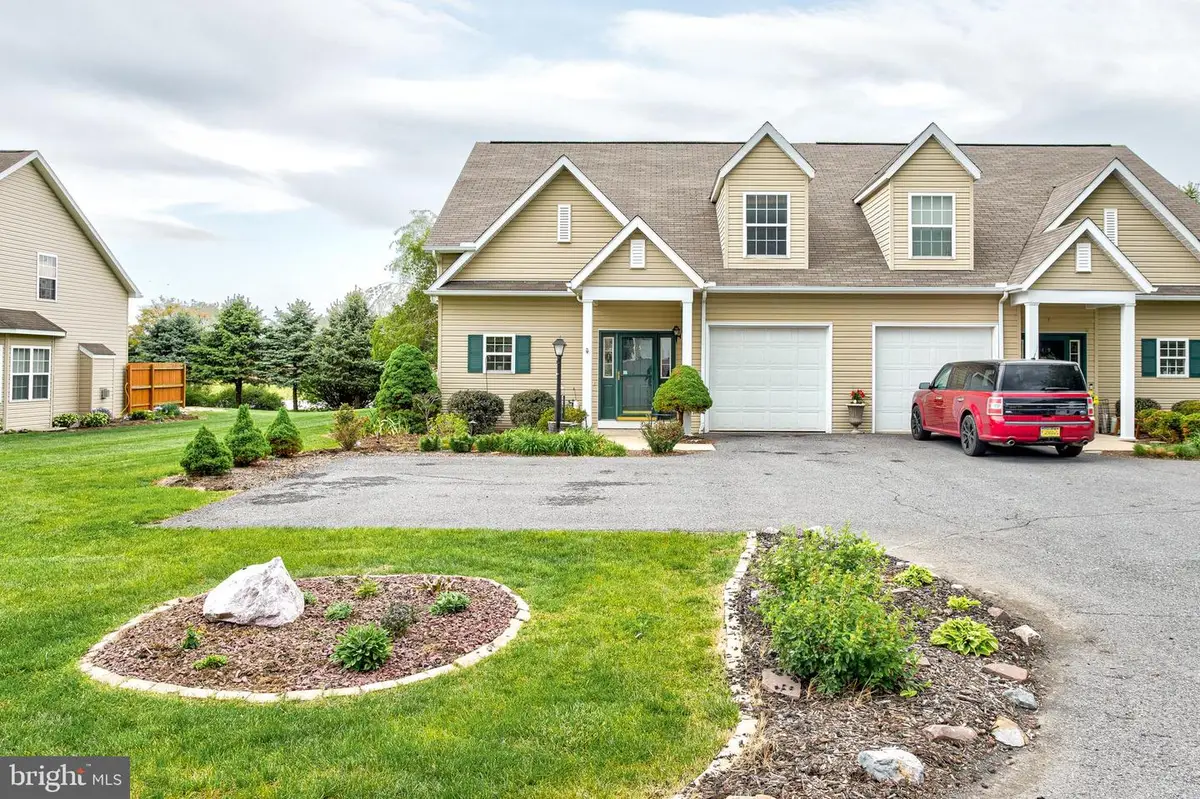 415 Stony Pointe Dr, Bellefonte, PA 16823 - #1