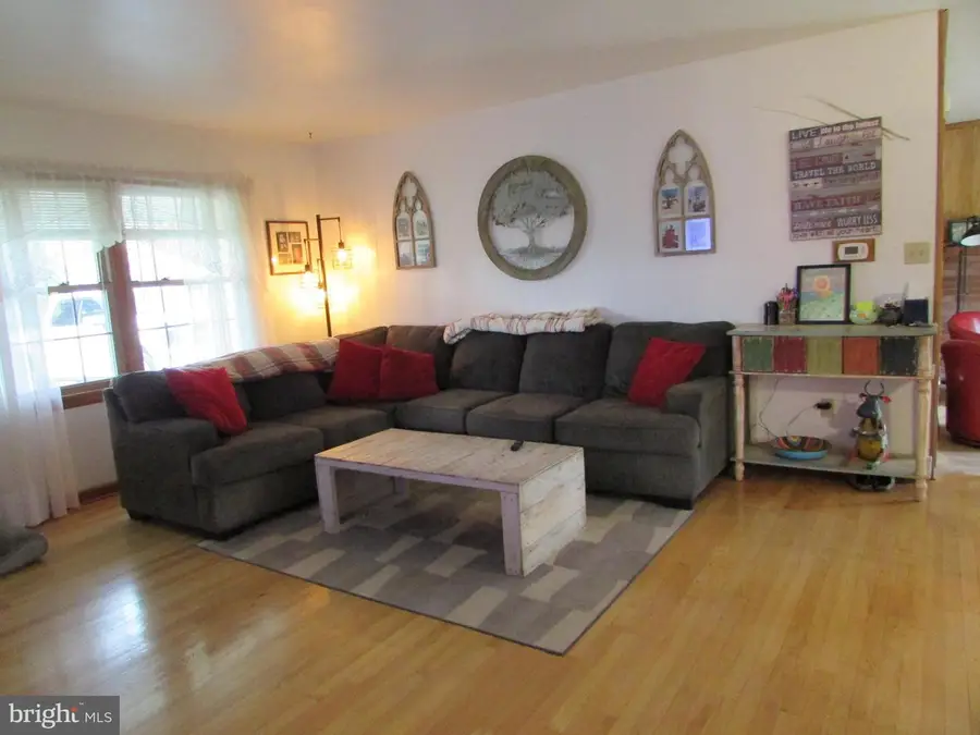 922 E High St, Bellefonte, PA 16823 - #3