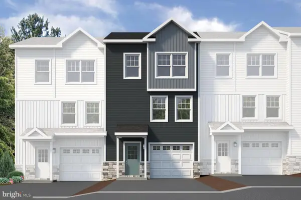184 Highpoint Park Dr, PLEASANT GAP, PA 16823