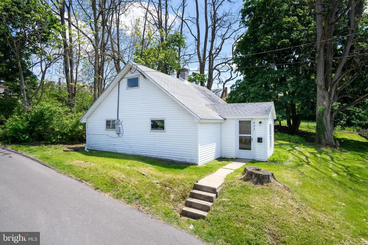 422 E Manchester Ln, Bellefonte, PA 16823 - #1