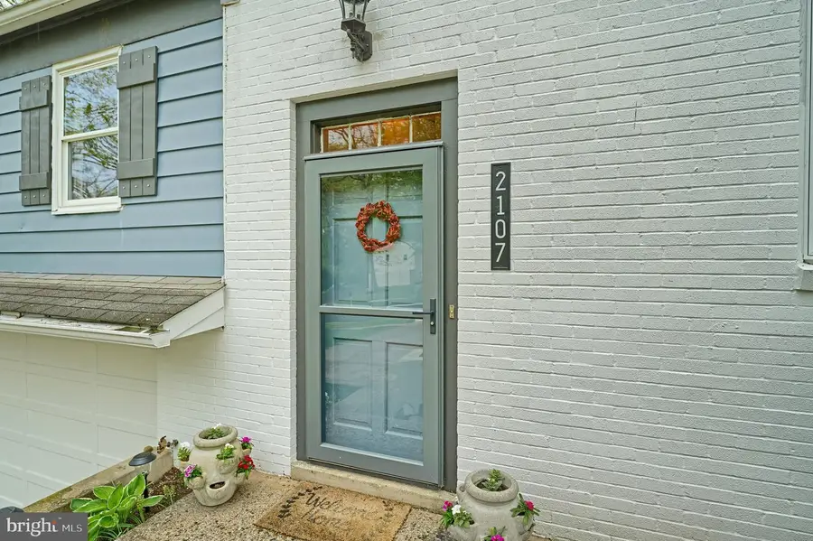 2107 N Oak Ln, State College, PA 16803 - #3